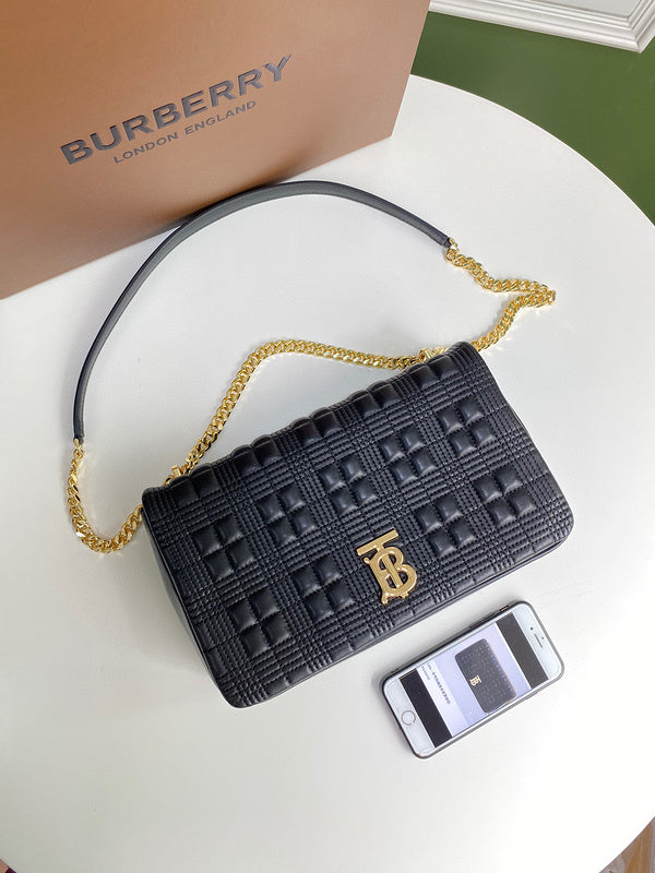 MC-Burberry-733