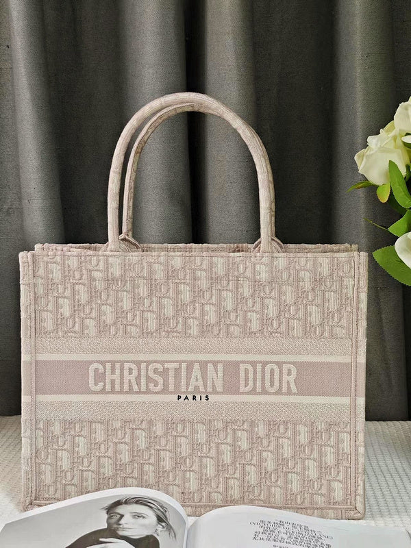 MC-Christian Dior-4815