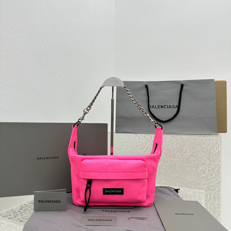 MC-Balenciaga-2101