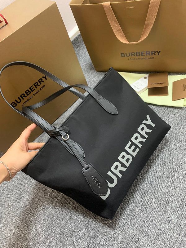 MC-Burberry-739