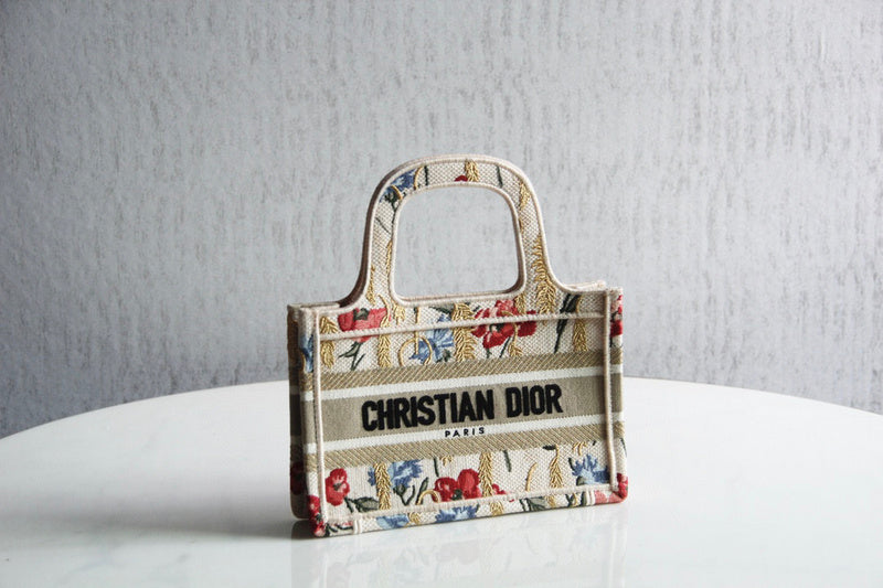 MC-Christian Dior-4852