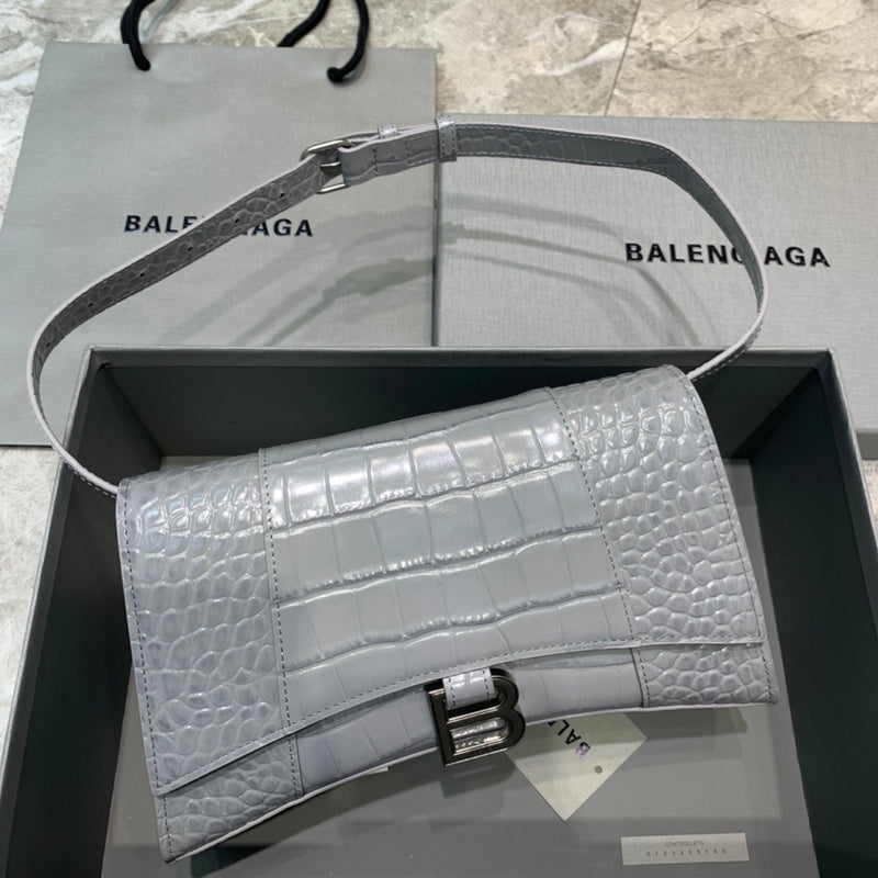 MC-Balenciaga-2110