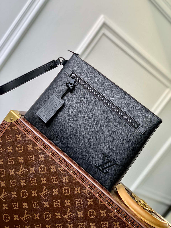 MC-LV-Bags-5318