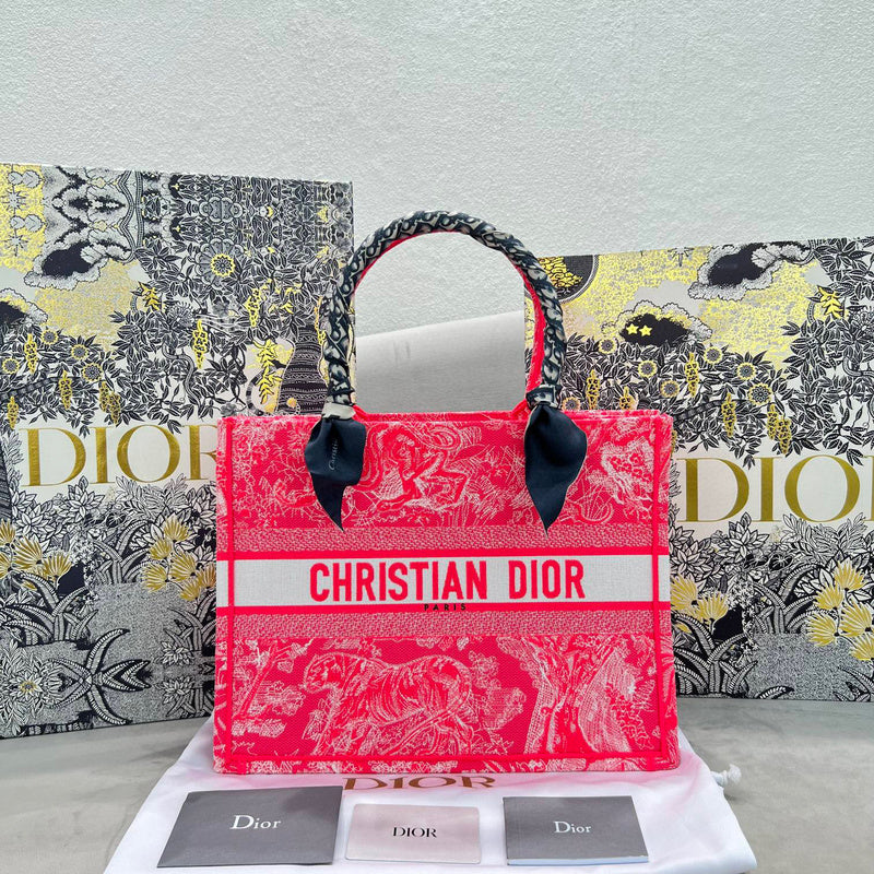MC-Christian Dior-4870
