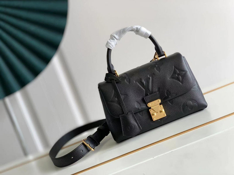 MC-LV-Bags-5320