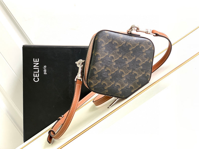 MC-Celine-2341