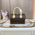 MC-LV-Bags-5334