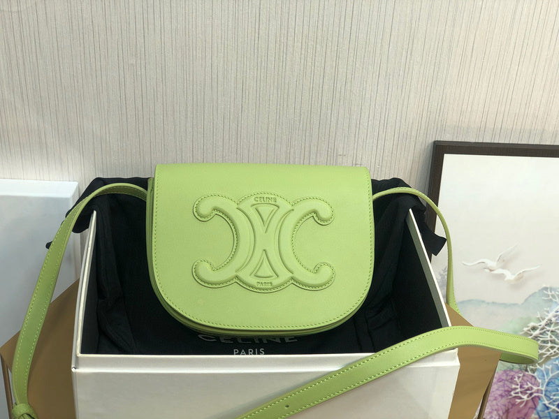 MC-Celine-2346