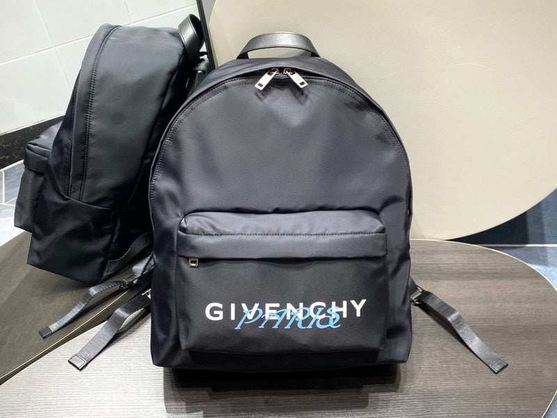 MC-GIVENCHY-721