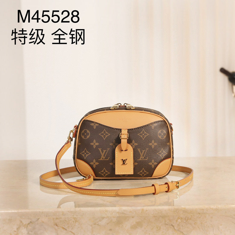 MC-LV-Bags-5367