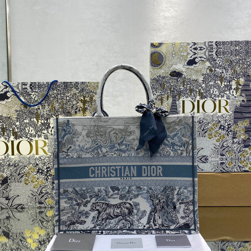 MC-Christian Dior-4907