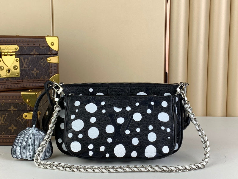 MC-LV-Bags-5370