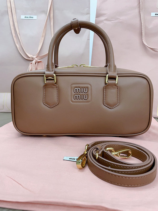 MC-Miu Miu-582