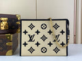 MC-LV-Bags-5397