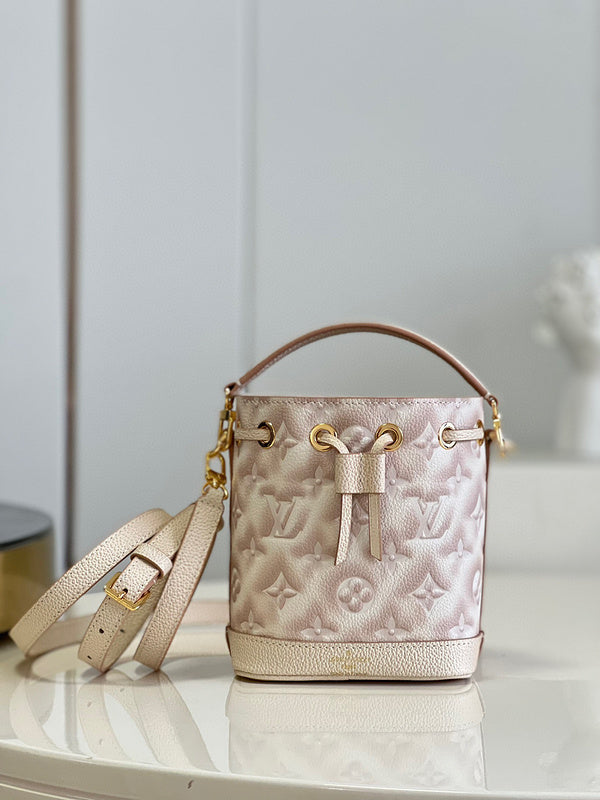 MC-LV-Bags-5399
