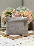 MC-Christian Dior-4941