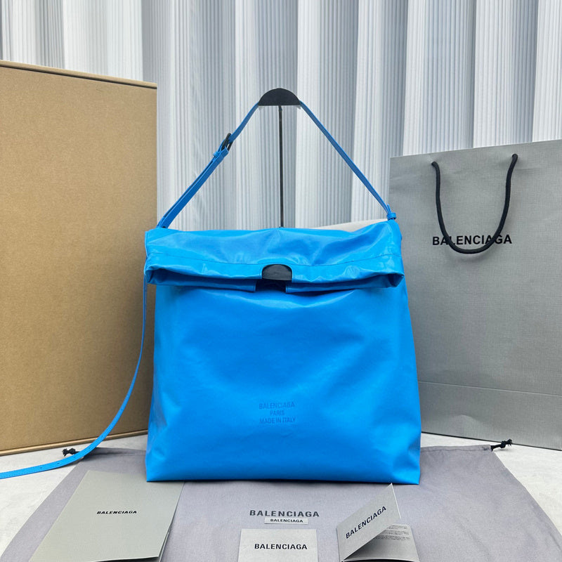 MC-Balenciaga-2150