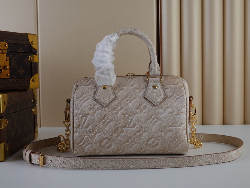 MC-LV-Bags-5433