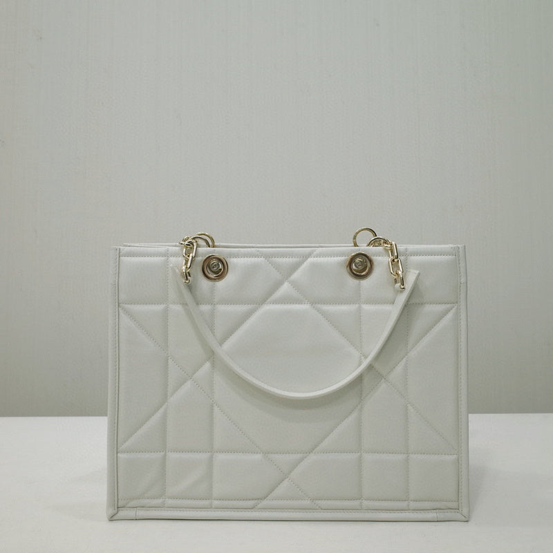 MC-Christian Dior-4973