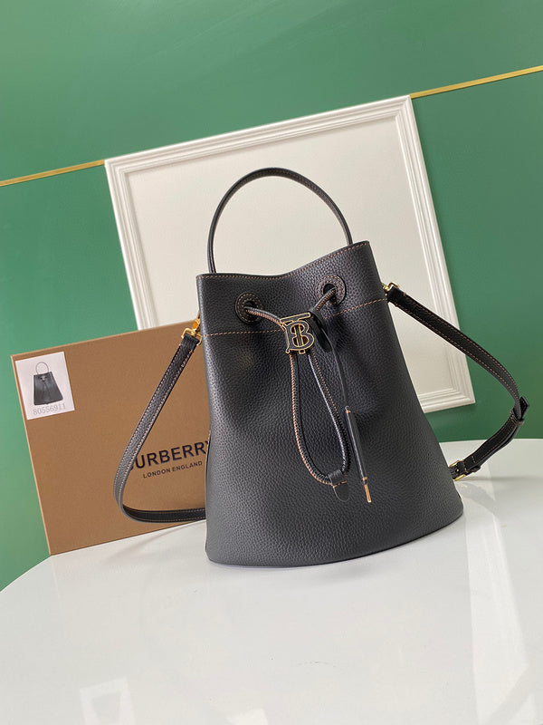 MC-Burberry-763