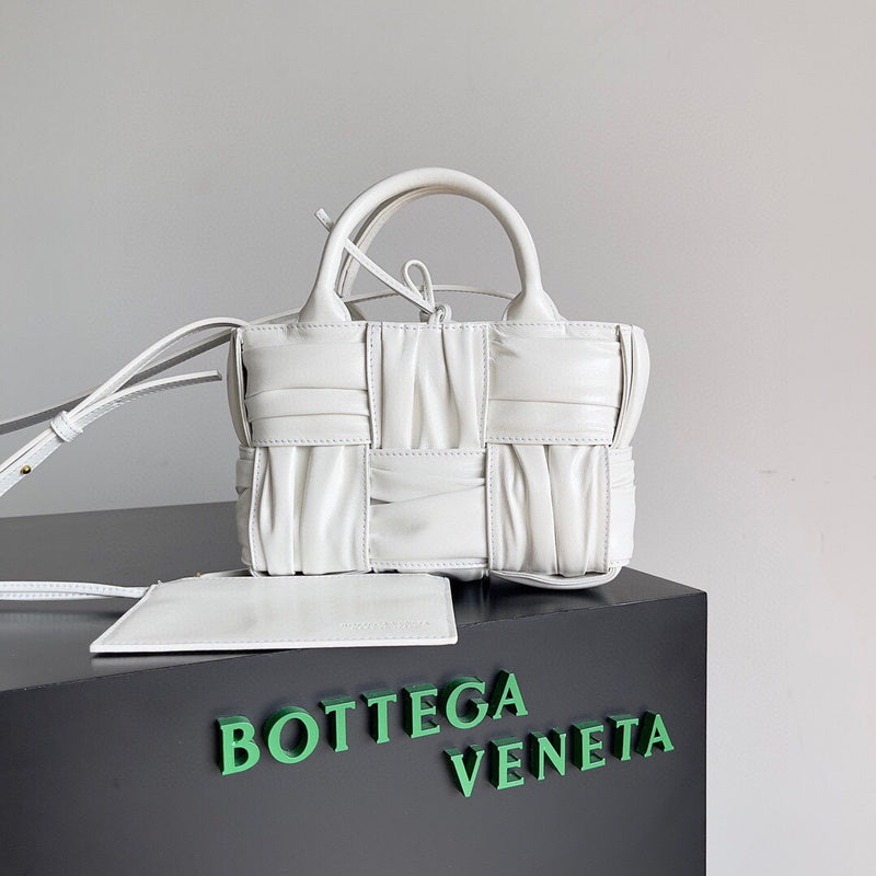 MC-Bottega Veneta-2800