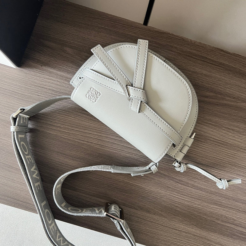 MC-Loewe-1423