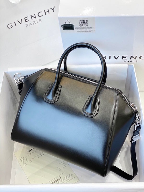 MC-GIVENCHY-734