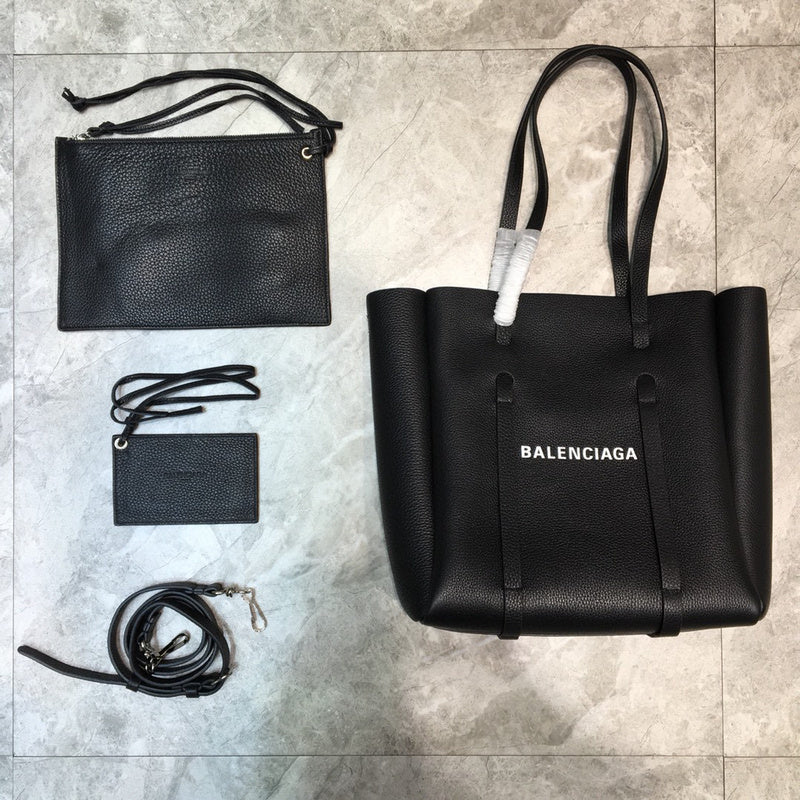 MC-Balenciaga-2162