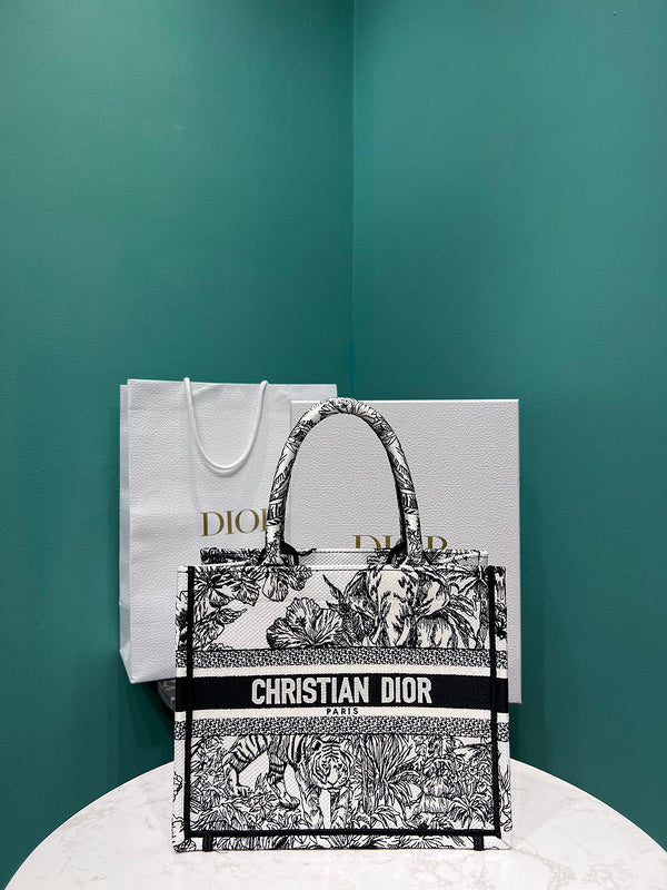 MC-Christian Dior-4993