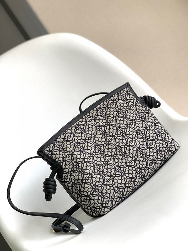 MC-Loewe-1425