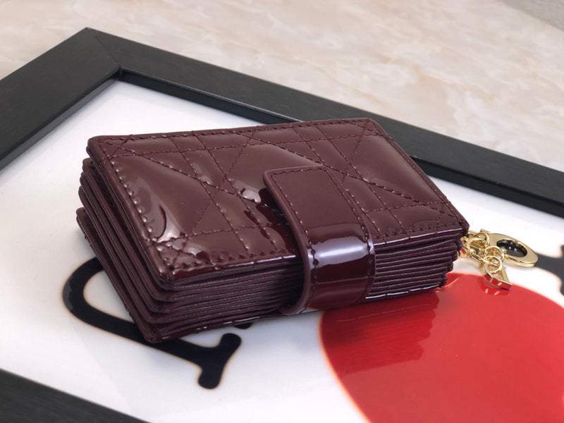 MC-Wallets-1002