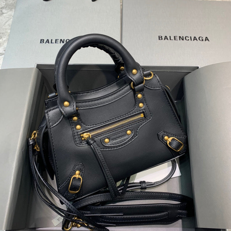 MC-Balenciaga-2179