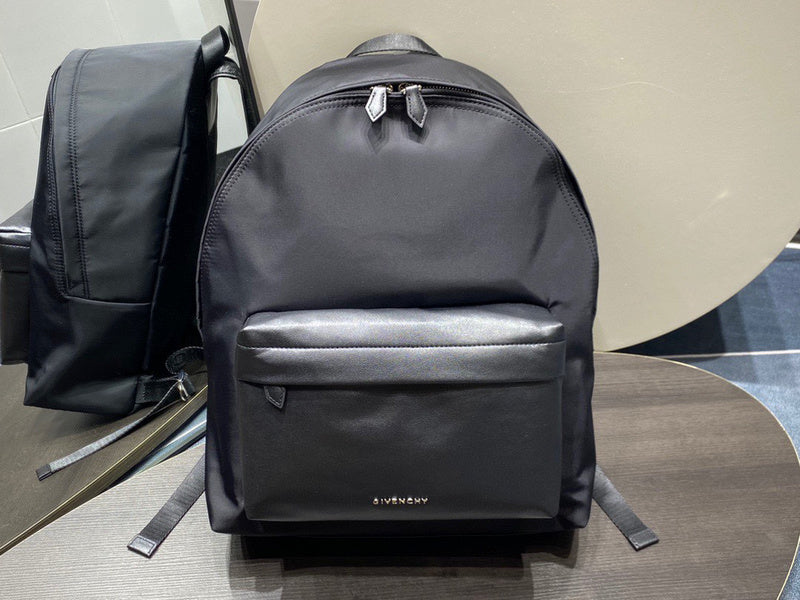 MC-GIVENCHY-741