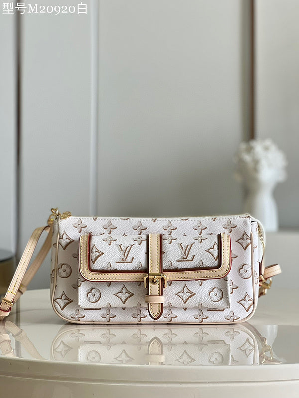MC-LV-Bags-5500
