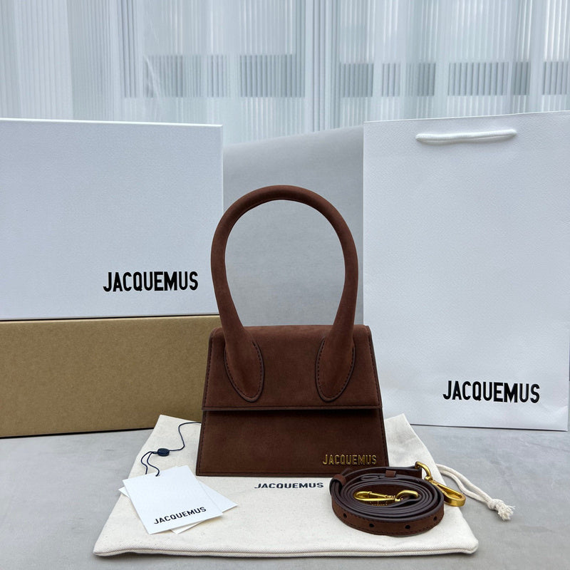 MC-JACQUEMUS-385