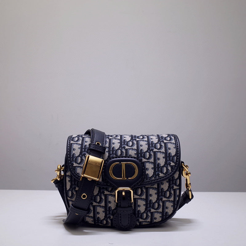 MC-Christian Dior-5037