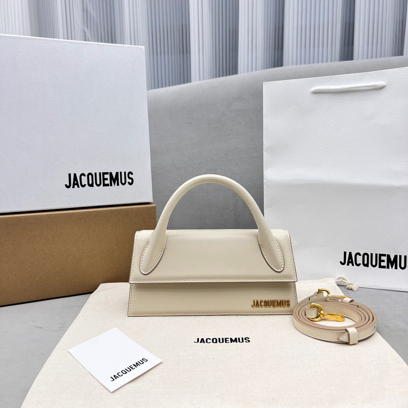 MC-JACQUEMUS-386