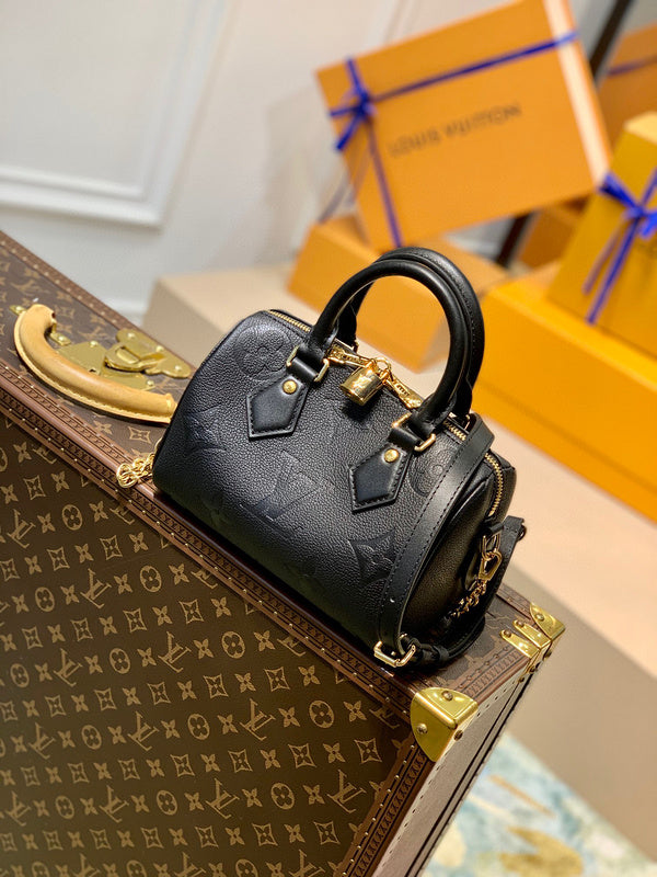 MC-LV-Bags-5505