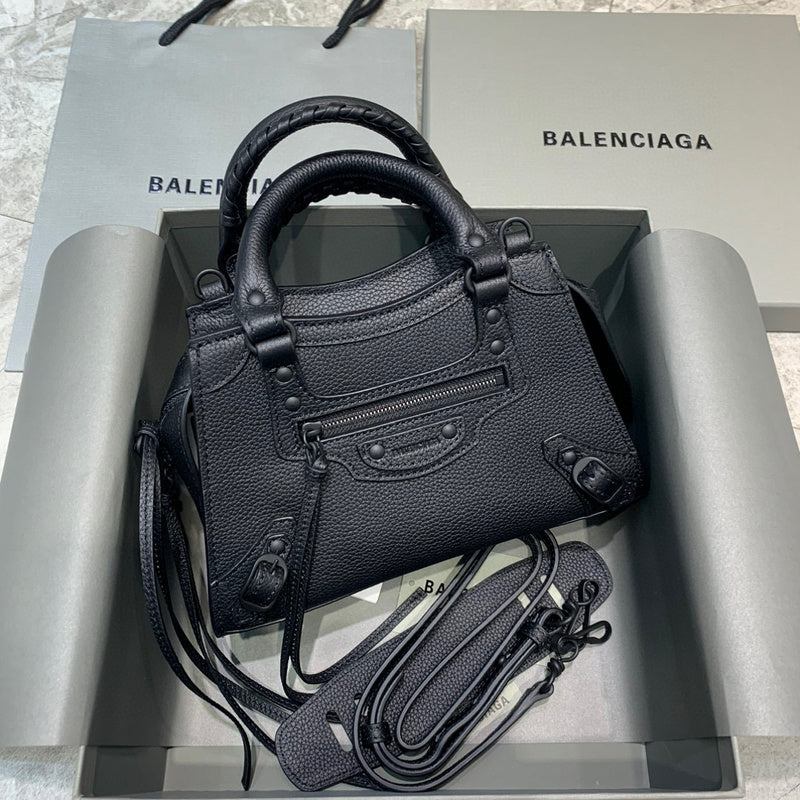 MC-Balenciaga-2195