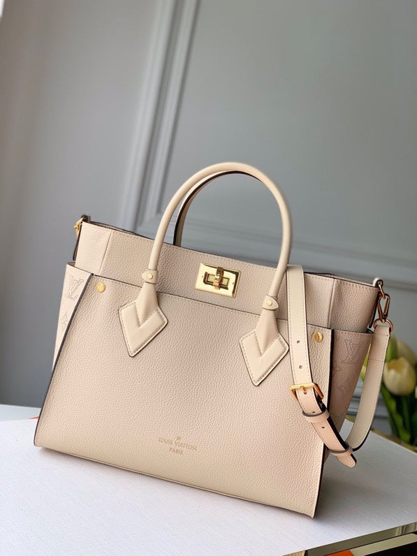 MC-LV-Bags-5512