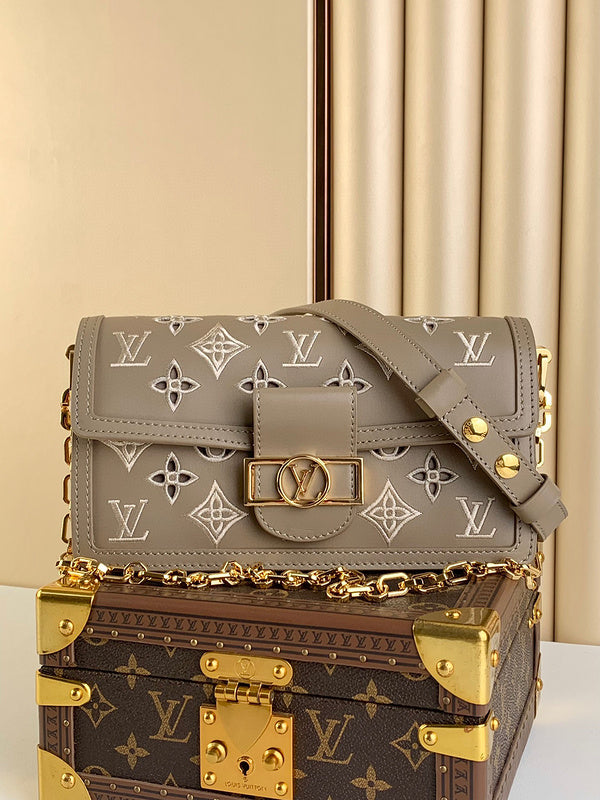 MC-LV-Bags-5517