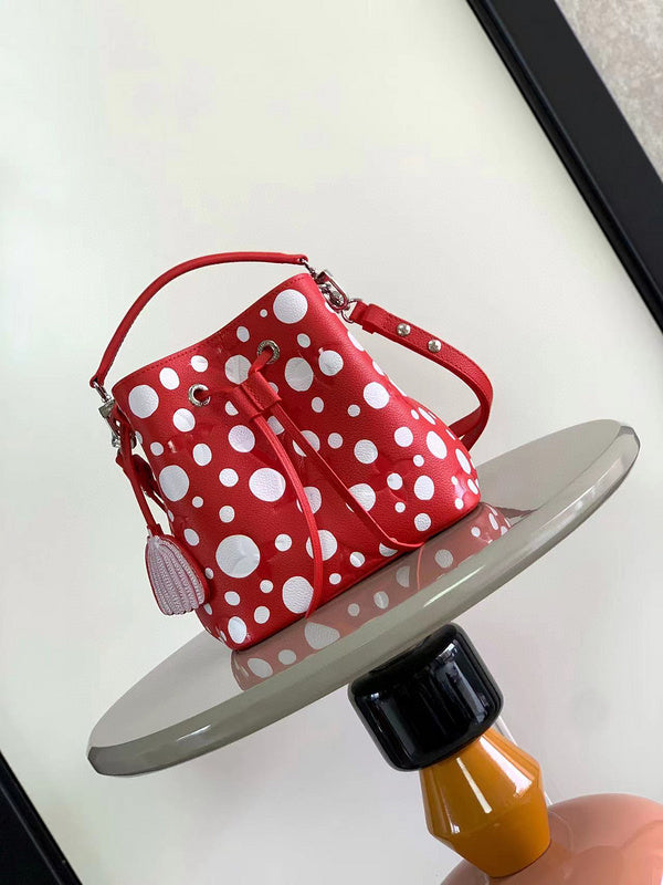 MC-LV-Bags-5530