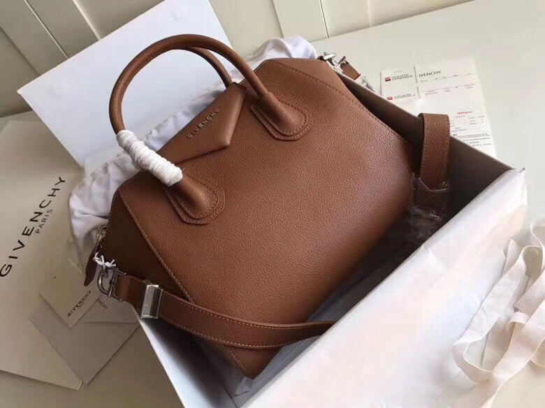 MC-GIVENCHY-746