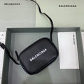 MC-Balenciaga-2204