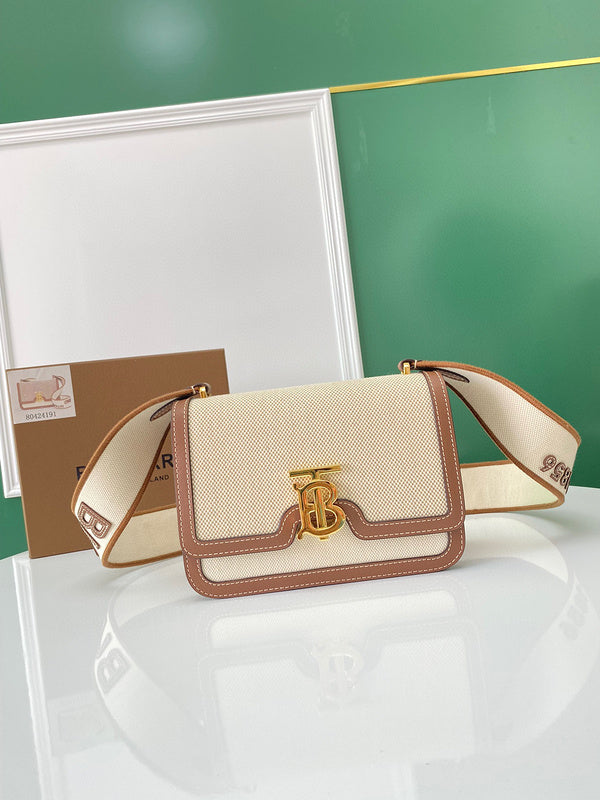MC-Burberry-780