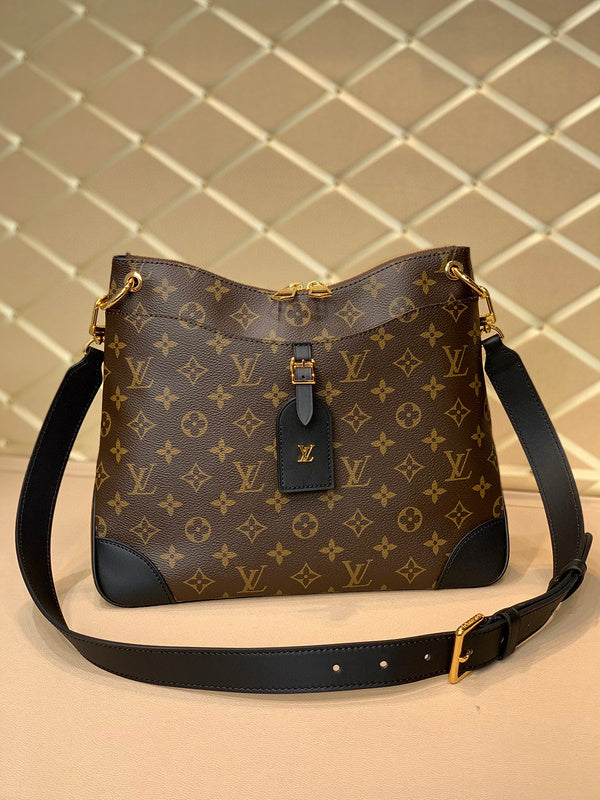 MC-LV-Bags-5556