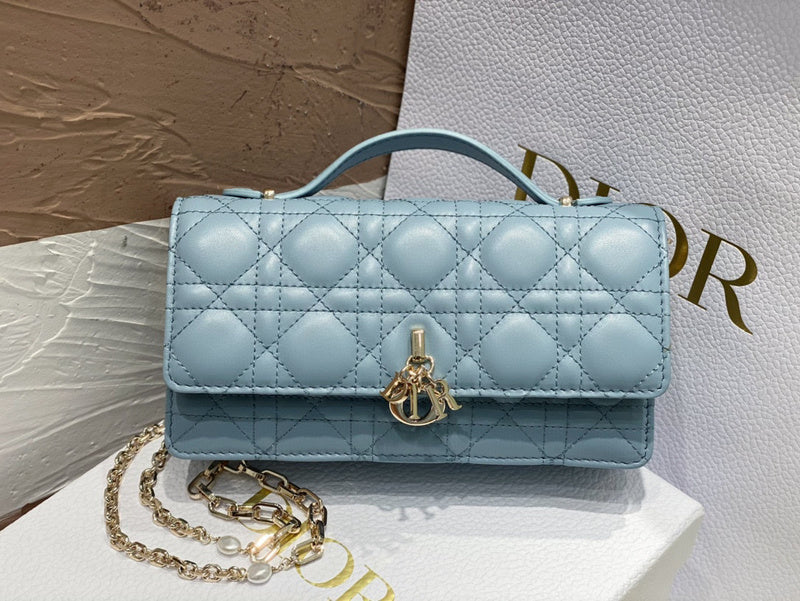 MC-Christian Dior-5084