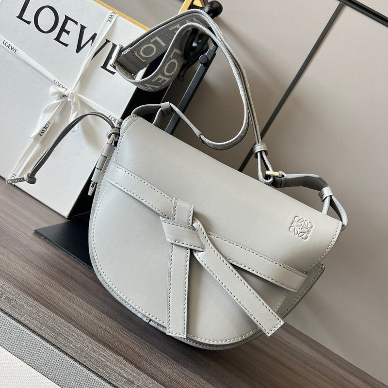 MC-Loewe-1448