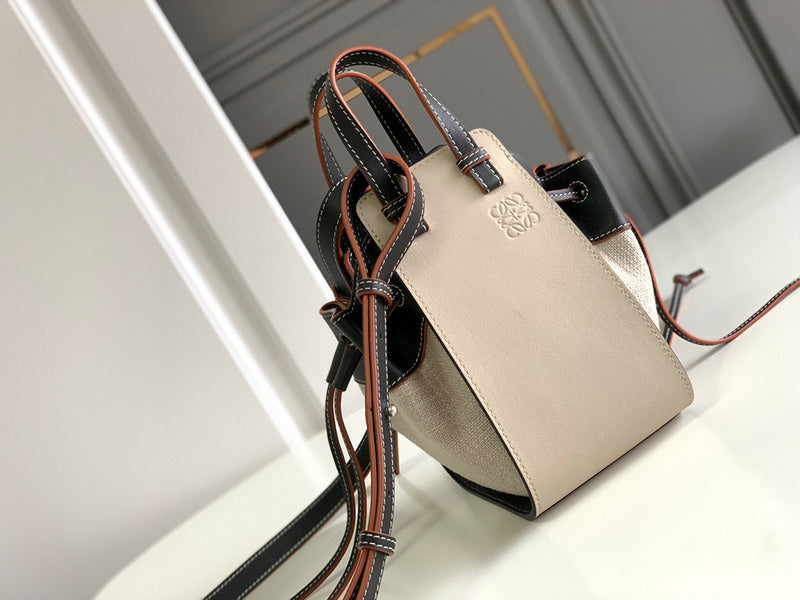 MC-Loewe-1449