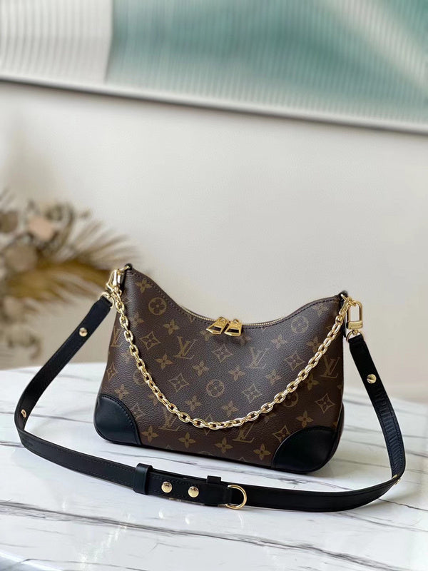 MC-LV-Bags-5559